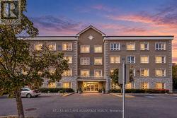 407 - 112 SIMCOE ROAD Bradford West Gwillimbury, ON L3Z 1Y2