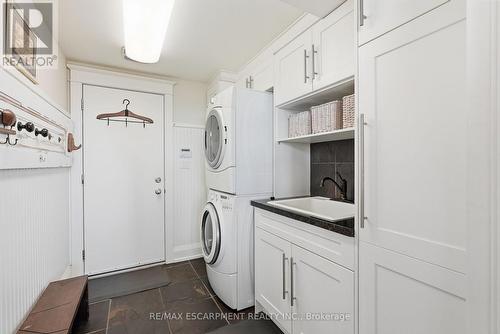 54 Cumberland Drive, Mississauga, ON 
