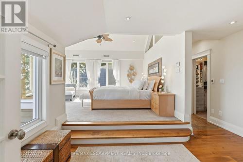 54 Cumberland Drive, Mississauga, ON 