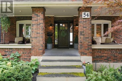 54 Cumberland Drive, Mississauga, ON 
