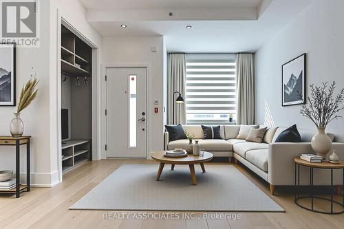 Th3 - 270 Davenport Road, Toronto, ON 