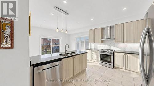 153 Romanelli Crescent, Bradford West Gwillimbury, ON 