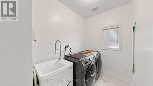 153 Romanelli Crescent, Bradford West Gwillimbury, ON 