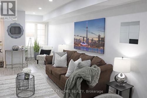 3 - 78 ABELA LANE , Ajax, Ontario L1T 0C1 2