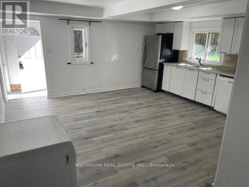 257 Parkwood Avenue, Georgina, ON 