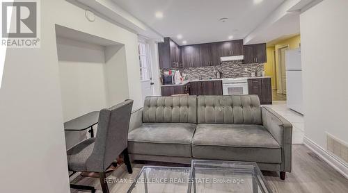 303 Hickory Circle, Oakville, ON 
