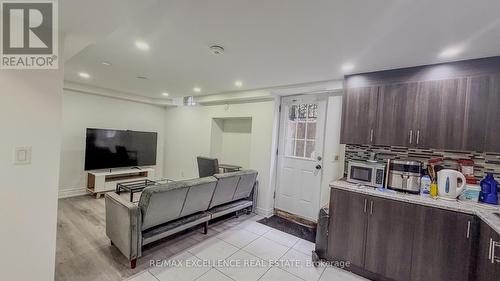 303 Hickory Circle, Oakville, ON 