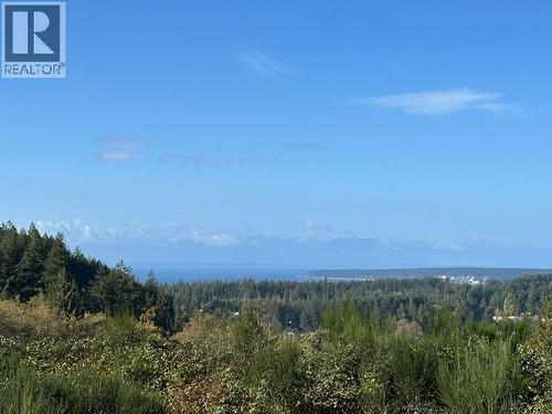 5586 Tanner Ave, Powell River, BC 