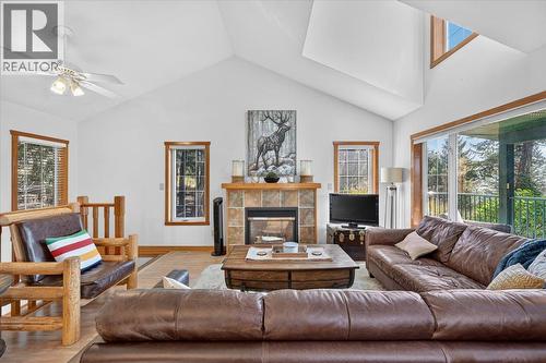 8427 Grainger Road, Canal Flats, BC 