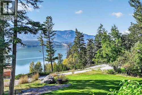 8427 Grainger Road, Canal Flats, BC 