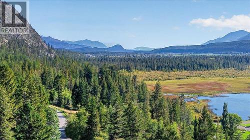8427 Grainger Road, Canal Flats, BC 
