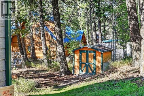 8427 Grainger Road, Canal Flats, BC 