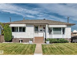 8816 131A AV NW  Edmonton, AB T5E 0X2