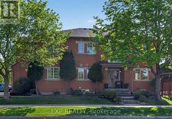 1347 BROOKSTAR DRIVE Oakville, ON L6M 3W1