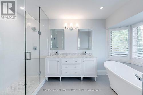 296 Kent Crescent, Burlington, ON 