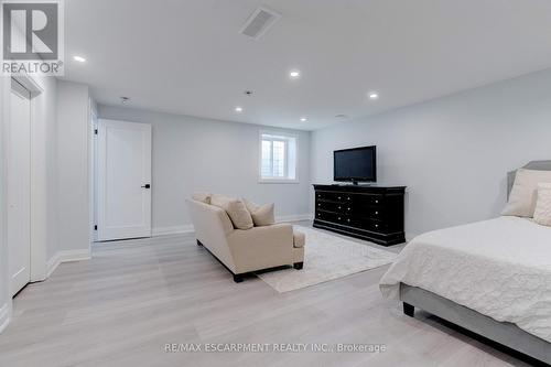 296 Kent Crescent, Burlington, ON 