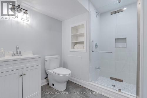 296 Kent Crescent, Burlington, ON 
