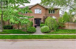 500 BLENHEIM CRESCENT Oakville, ON L6J 6P7
