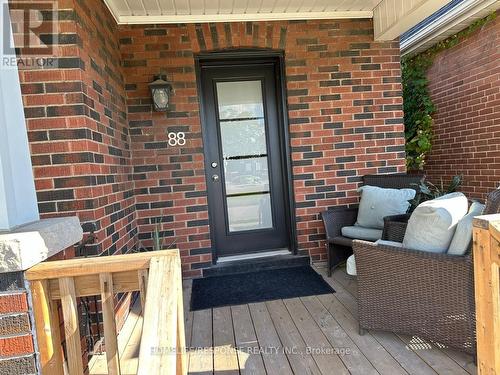 88 SHELBY AVENUE , Hamilton, Ontario L8H 5L5 2