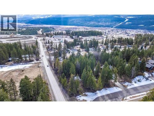 1400 Pine Drive, Golden, BC 