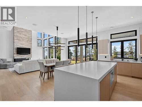 1561 Cabernet Court, West Kelowna, BC 