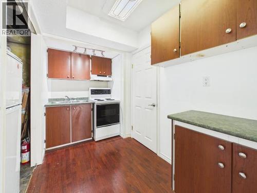 5726 Marine Ave, Powell River, BC 