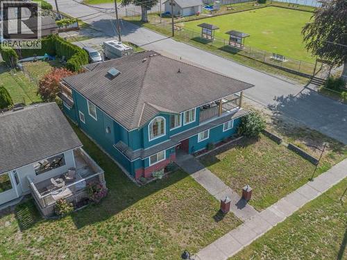 5726 Marine Ave, Powell River, BC 