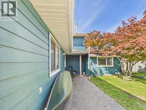 5726 Marine Ave, Powell River, BC 