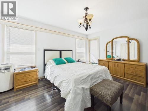 5726 Marine Ave, Powell River, BC 