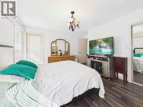 5726 Marine Ave, Powell River, BC 