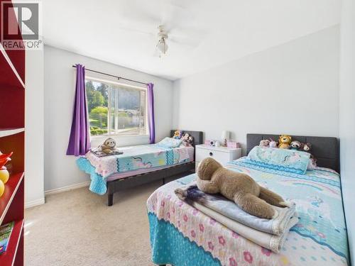 5726 Marine Ave, Powell River, BC 