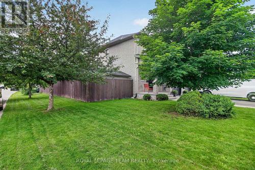 111 Hawkeswood Drive, Ottawa, ON 