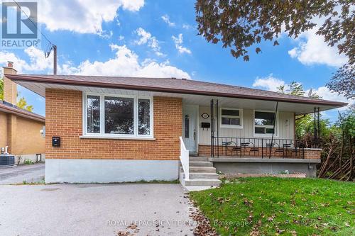 620 CENTRAL PARK BOULEVARD N , Oshawa, Ontario L1G 6A4 2
