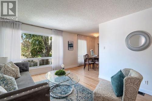 887 Brimorton Drive, Toronto, ON 