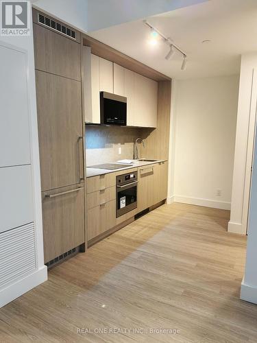 328 - 6 GREENBRIAR ROAD , Toronto, Ontario M2K 0H6 3