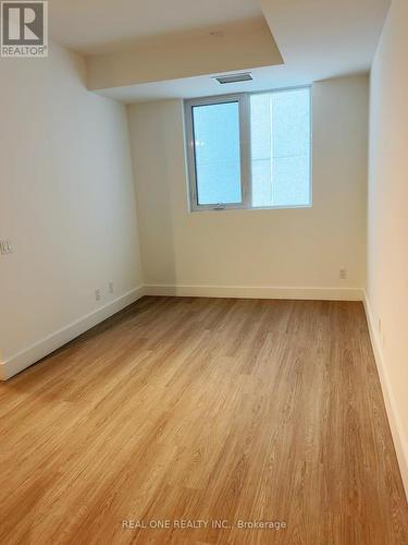 328 - 6 GREENBRIAR ROAD , Toronto, Ontario M2K 0H6 4