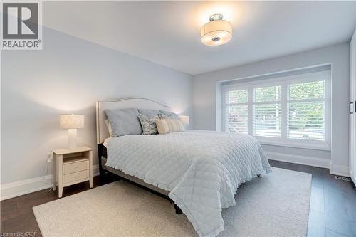 296 Kent Crescent, Burlington, ON 