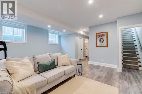 296 Kent Crescent, Burlington, ON 