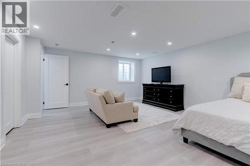 296 Kent Crescent, Burlington, ON 
