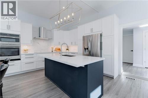 296 Kent Crescent, Burlington, ON 