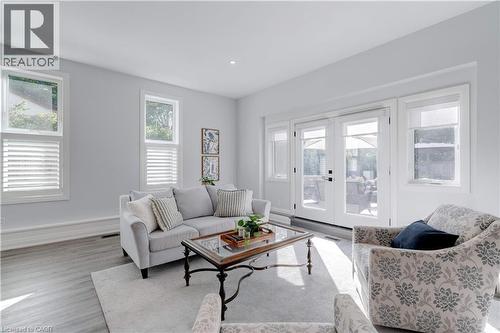 296 Kent Crescent, Burlington, ON 