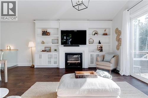 296 Kent Crescent, Burlington, ON 
