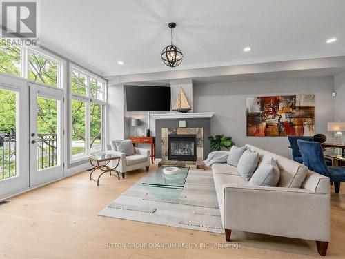 236 Randall Street, Oakville, ON 