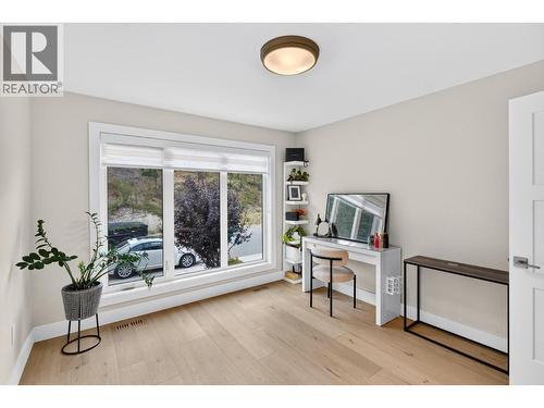 Bedroom #2 or office - 887 Loseth Drive, Kelowna, BC 