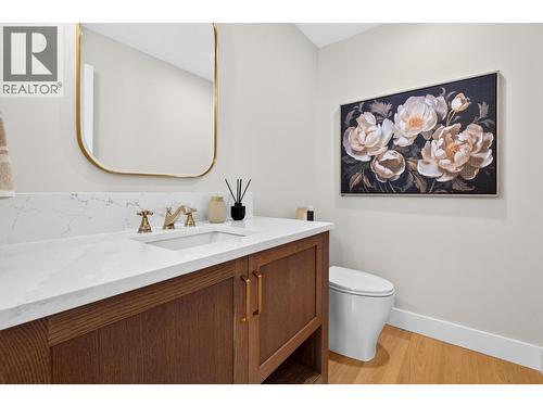 Main floor Powder Room - 887 Loseth Drive, Kelowna, BC 