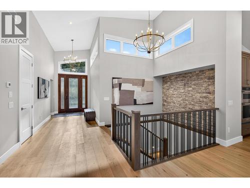 Foyer - 887 Loseth Drive, Kelowna, BC 