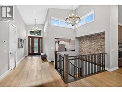 Foyer - 