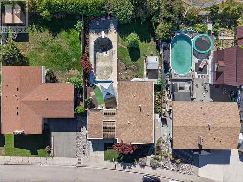 1261 Lawson Avenue, Kelowna, BC 