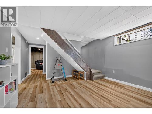 1261 Lawson Avenue, Kelowna, BC 