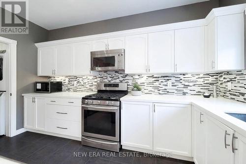 214 Cloverleaf Drive, Hamilton, ON 